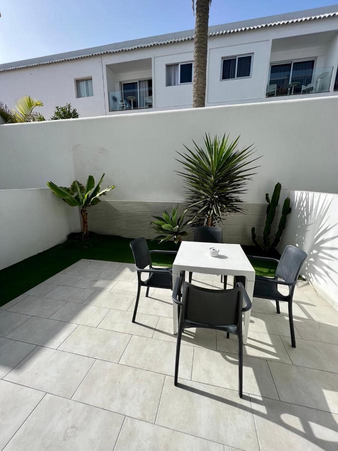 Corralejo Bristol Terrace Apartment Con Giardino Privato Esterno Luaran gambar